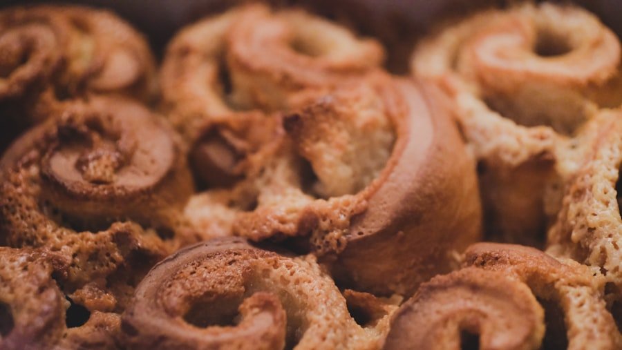 cinnamon rolls frosting recipe