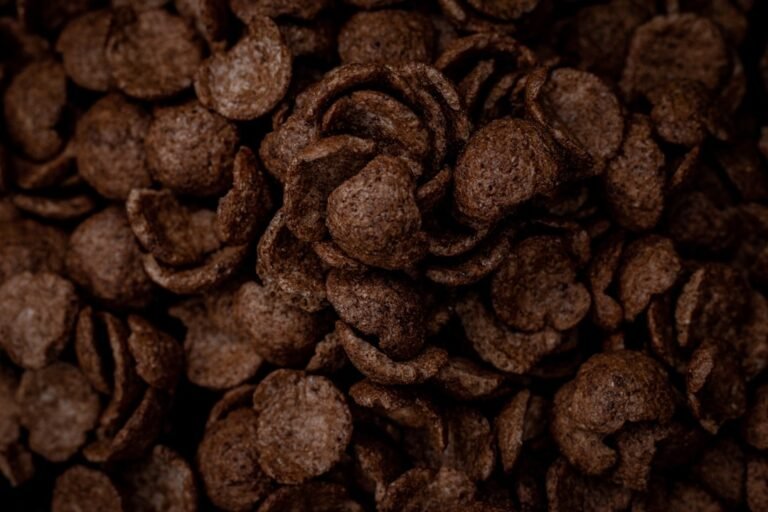 Photo chocolate peanut clusters