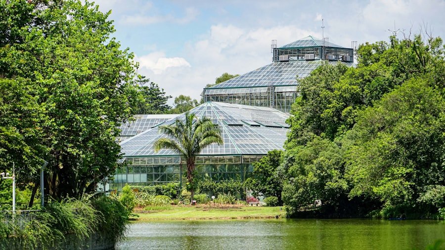 Visit Kew Gardens
