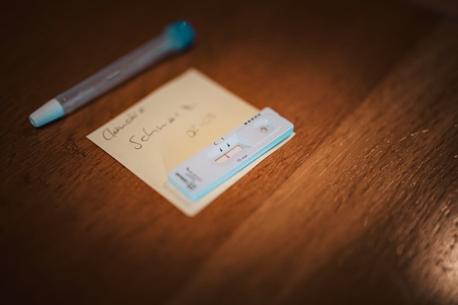 Photo Oyster Card vs Contactless