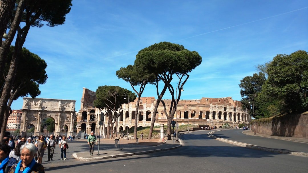 Photo stay in rome near train station
