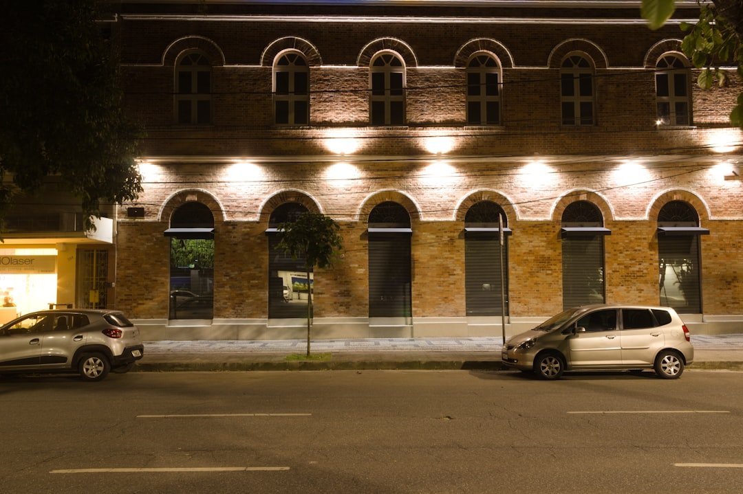 Photo milan centrale area safe at night