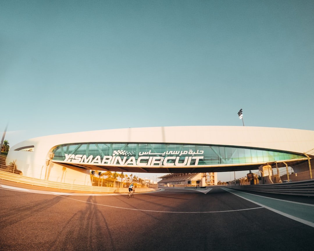 Photo Oval Stadium Tour