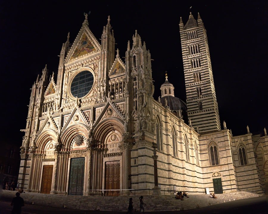Photo siena safe at night