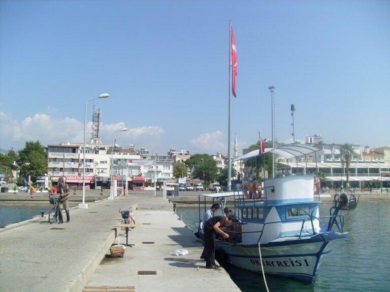 Photo Walking Tour of Beyoglu