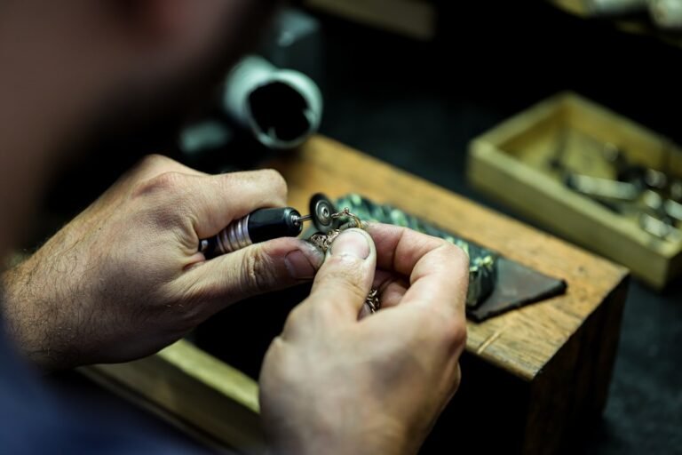Photo watchmaking workshop Switzerland