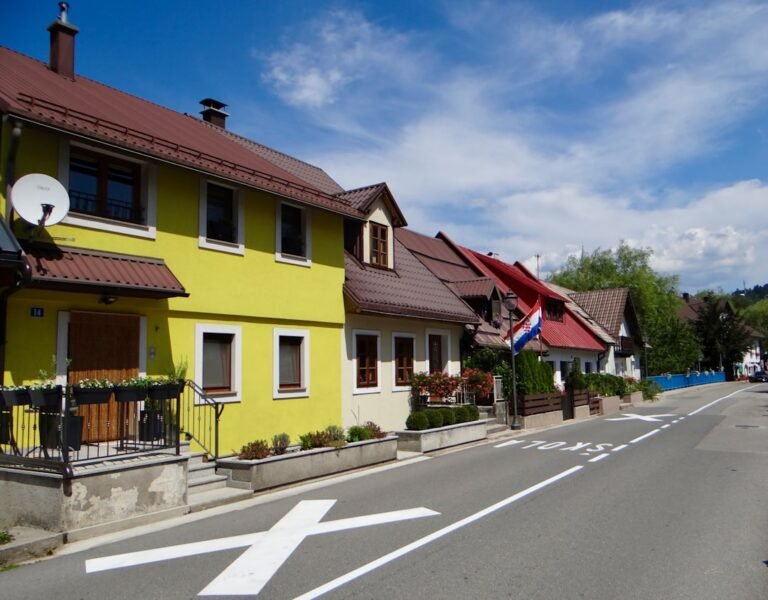 Photo car free villages Switzerland
