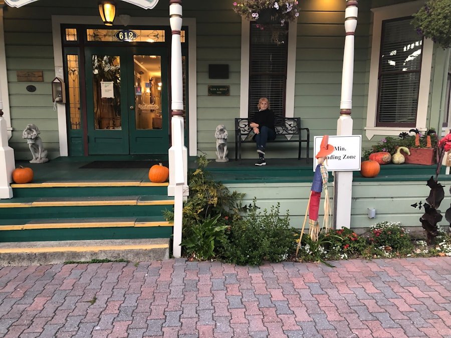 Photo neighborhood guide