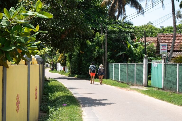 Photo neighborhood guide