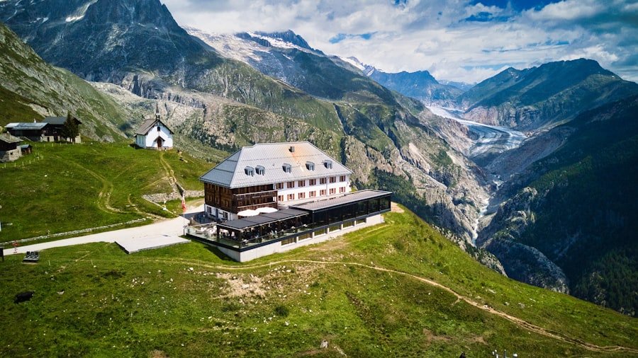 Photo mountain huts Switzerland booking
