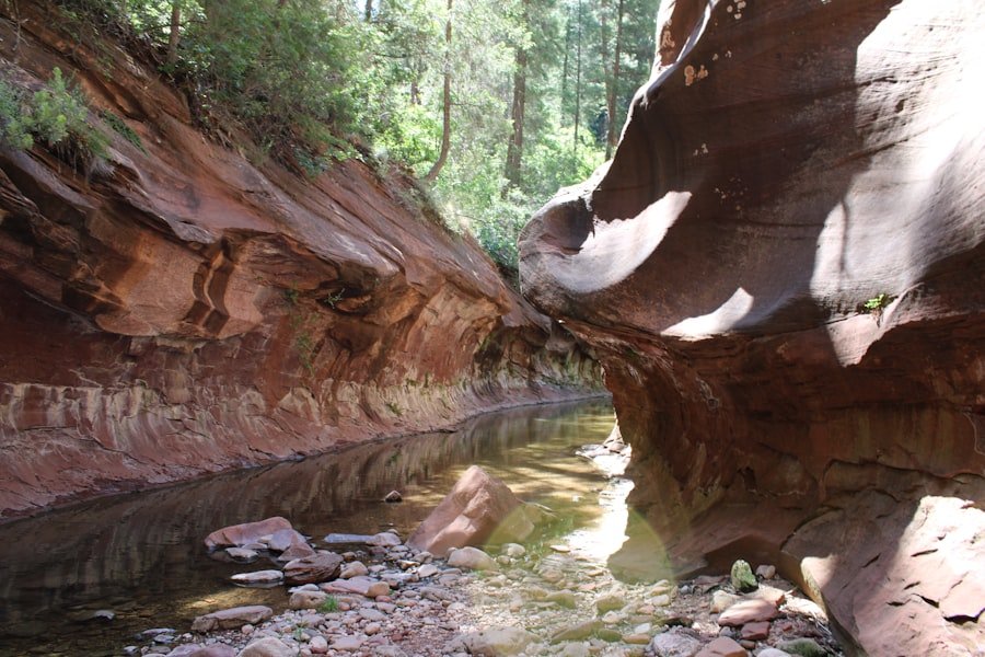 Photo River Canyon hikes